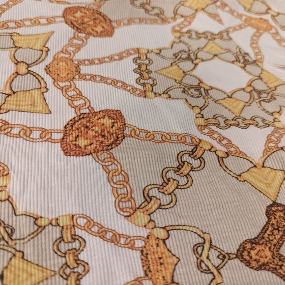 Chain Print Ruched Top - Picture 8 of 9